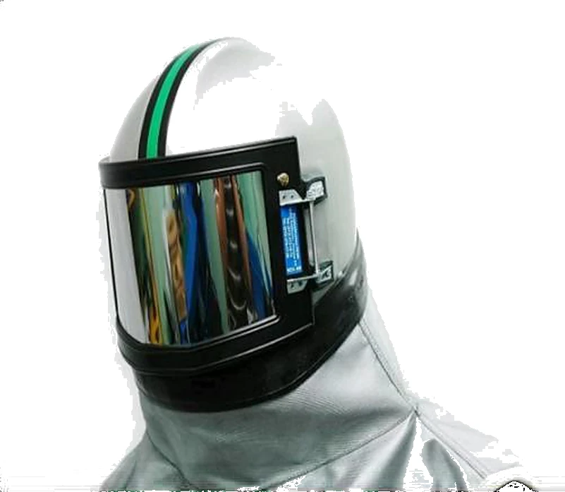 Helmet for metal sprayers with panoramic visor